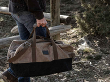 Load image into Gallery viewer, Neelum Duffle Bag