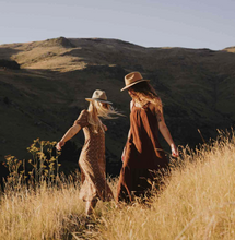 Load image into Gallery viewer, Anderson | Camel