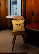 Load image into Gallery viewer, Pointer Chain Stitched Pillow