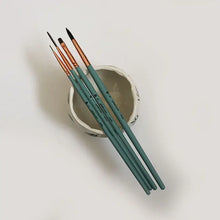 Load image into Gallery viewer, Essential Detail Synthetic Paint Brush Set