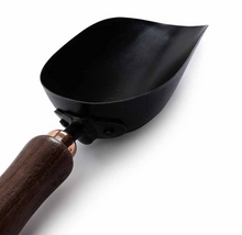 Load image into Gallery viewer, Garden Scoop