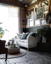 Load image into Gallery viewer, Hidden Vale Candle