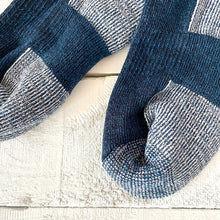 Load image into Gallery viewer, Merino Wool Trail Sock | Navy
