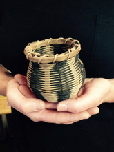 Load image into Gallery viewer, Wicker Basket Kit - Honeysuckle Style | Intermediate
