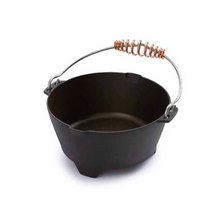 Load image into Gallery viewer, Polished Dutch Oven 4 Qt Cast Iron
