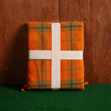 Load image into Gallery viewer, Sycamore Throw Blanket
