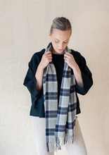 Load image into Gallery viewer, Lambswool Scarf | Bannockbane Silver
